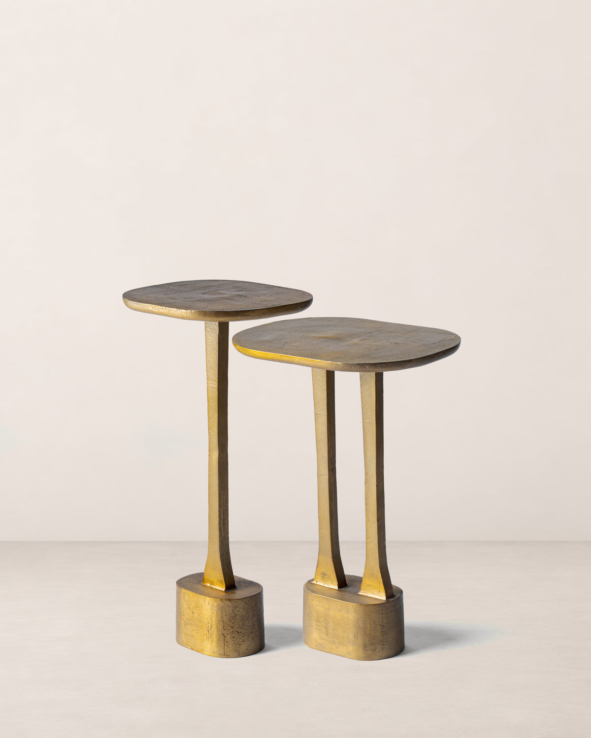 Pfeiffer Metal Casted Side Table (Set of 2)
