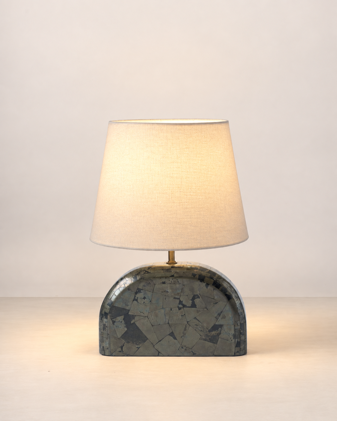 Vincent Wooden/Pyrite Table Lamp