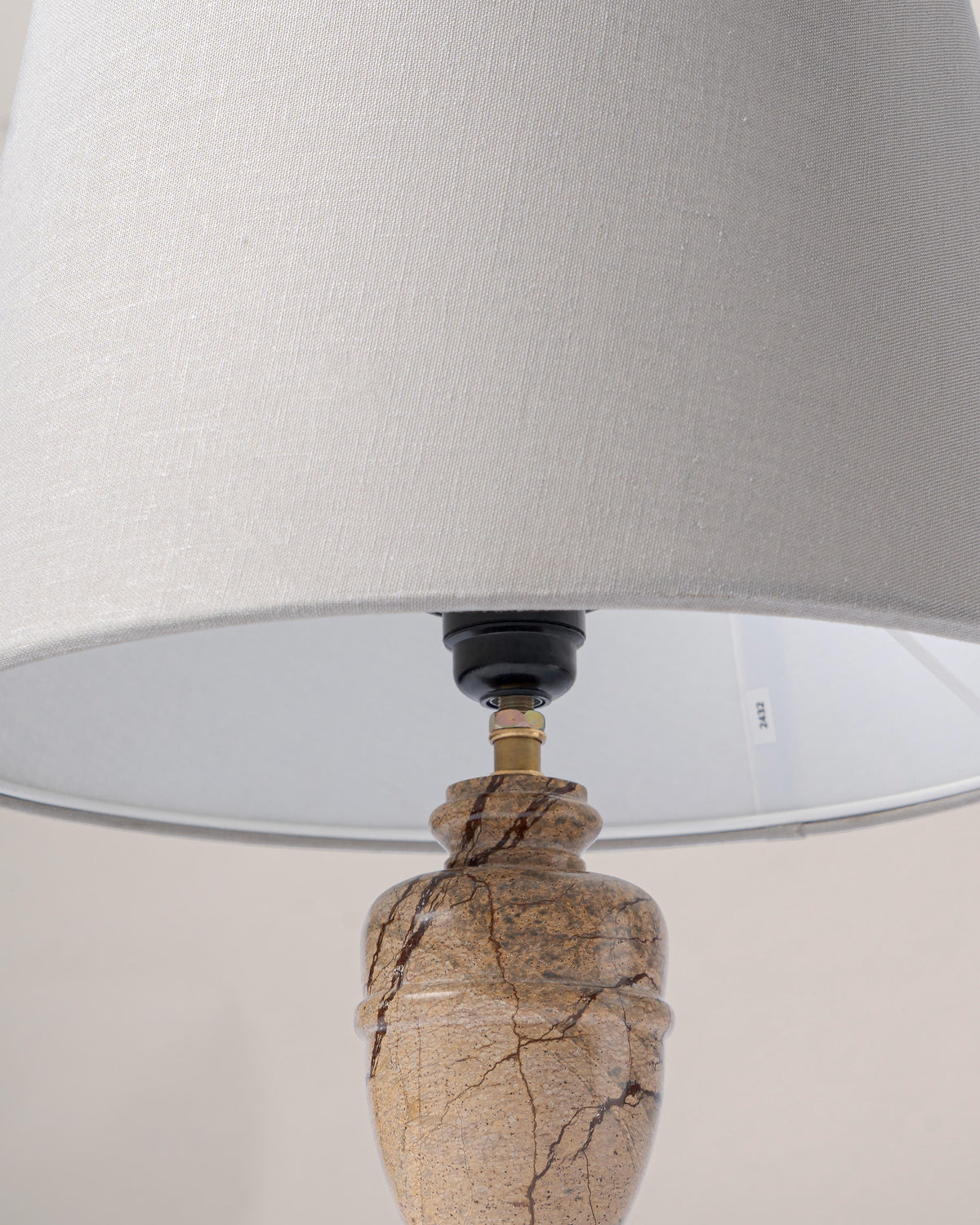 Caesar Stone Carved Lamp